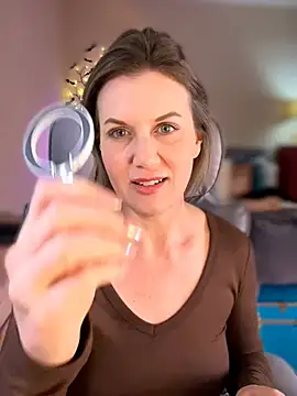 MaiseKnox online show from 6, 4, 2026