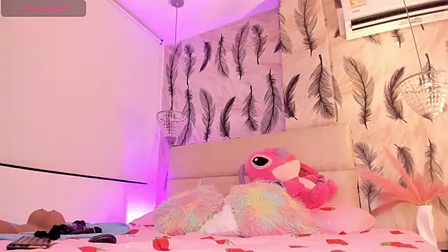 Snapshot of Vivi_prinncess chatting on 30, 10, 2025 Vivi prinncess online show from 30, 10, 2025