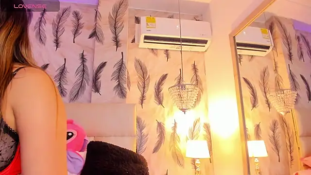 Snapshot of Vivi_prinncess chatting on 20, 11, 2025 Vivi prinncess online show from 20, 11, 2025