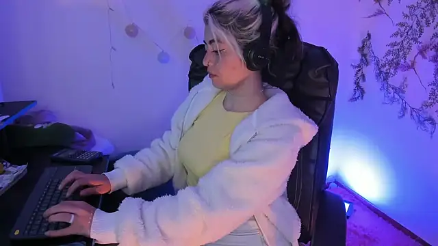 Sammysammy  online show from 8, 2, 2025