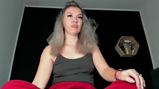 Alesys69 online show from 9, 11, 2025