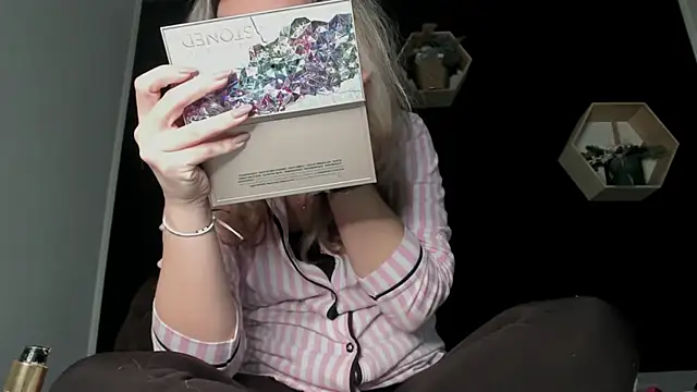 Alesys69 online show from 22, 2, 2026