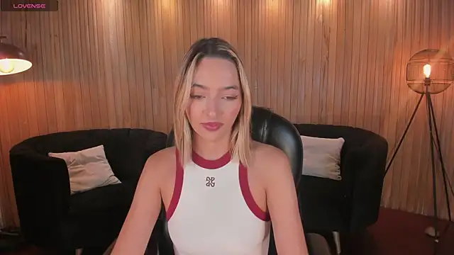 MelissaMoore  online show from 27, 6, 2026