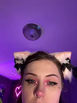 Snapshot of BlaizeyBBy chatting on 1, 3, 2025 BlaizeyBBy online show from 1, 3, 2025