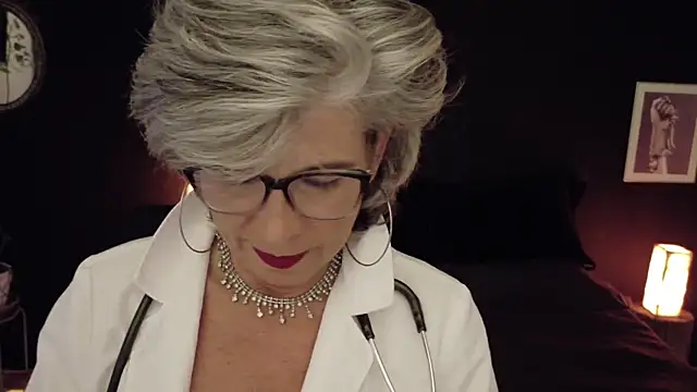 milfettefab online show from 14, 4, 2026