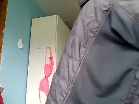 Snapshot of SexyRach75 chatting on 8, 6, 2026 SexyRach75 online show from 8, 6, 2026