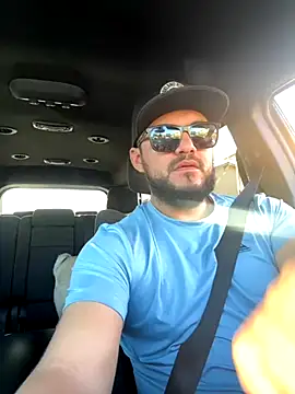 Snapshot of Ozzy420_ chatting on 21, 11, 2025 Ozzy420 online show from 21, 11, 2025