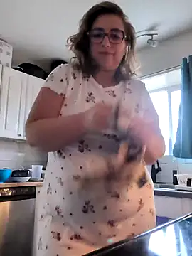 Canadian BBW online show from 29, 11, 2025