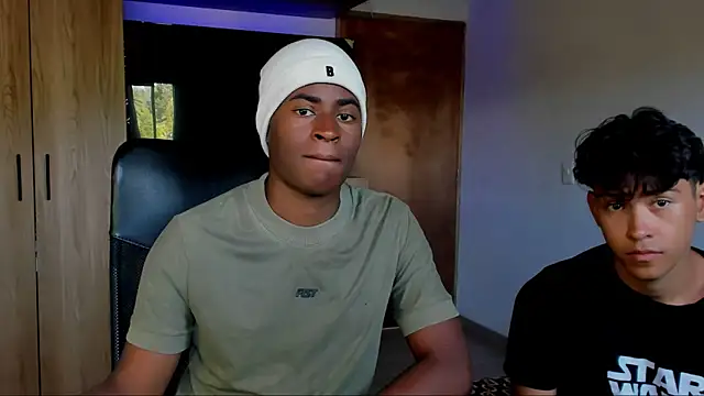 Snapshot of CrissBrownxxx chatting on 1, 7, 2026 CrissBrownxxx online show from 1, 7, 2026