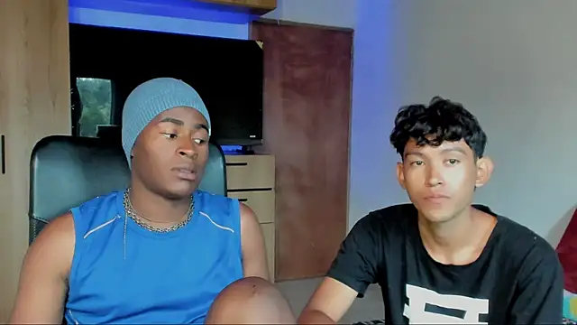 Snapshot of CrissBrownxxx chatting on 2, 7, 2026 CrissBrownxxx online show from 2, 7, 2026