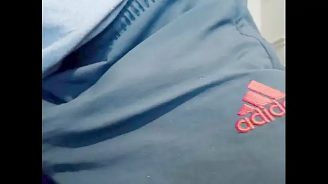 hairyuncut00 online show from 2, 10, 2025