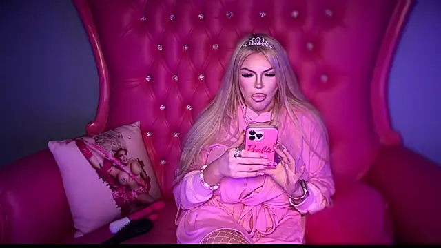 Snapshot of bimbotwerkqueen chatting on 31, 1, 2025 bimbotwerkqueen online show from 31, 1, 2025