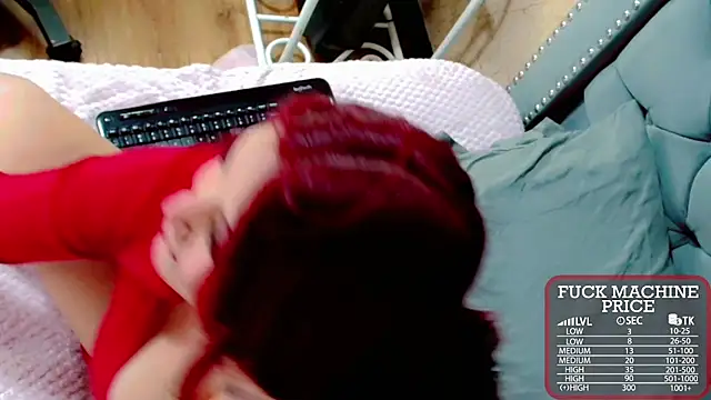 Imannejulienne online show from 19, 10, 2025