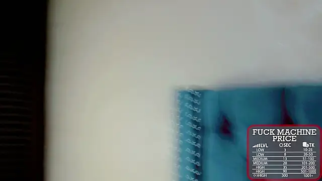 Imannejulienne online show from 31, 10, 2025