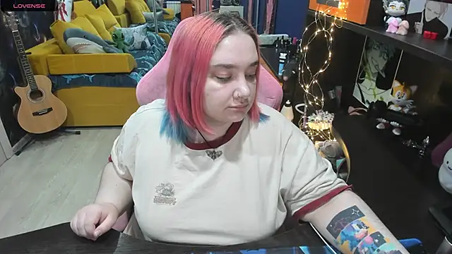 Softie Sofy online show from 28, 2, 2025