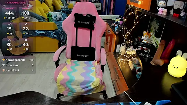 Softie Sofy online show from 3, 3, 2025