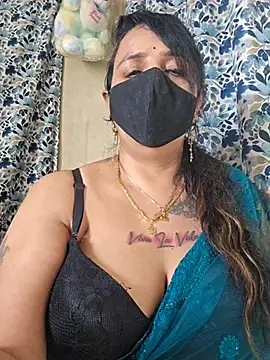 Snapshot of cute-tanvi chatting on 1, 10, 2025 cute-tanvi online show from 1, 10, 2025