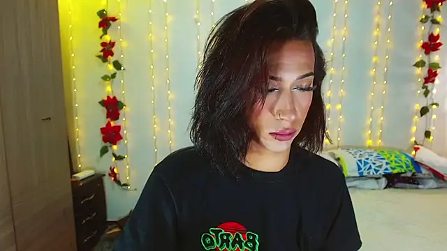 Kenisha Sweet online show from 21, 1, 2025