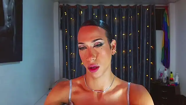 Kenisha Sweet online show from 10, 3, 2026