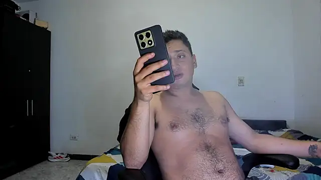 ares sexxx online show from 13, 4, 2026