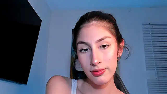 Snapshot of valeria_gonzales_ chatting on 15, 12, 2024 valeria gonzales online show from 15, 12, 2024