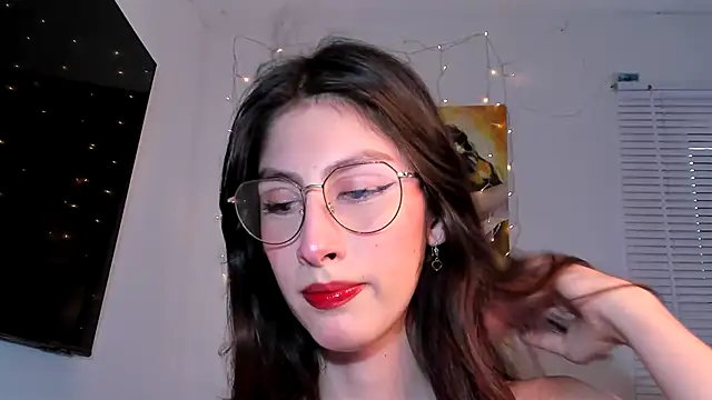 Snapshot of valeria_gonzales_ chatting on 5, 1, 2025 valeria gonzales online show from 5, 1, 2025