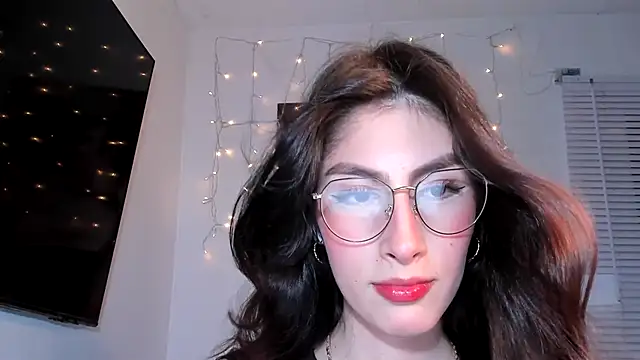 Snapshot of valeria_gonzales_ chatting on 11, 1, 2025 valeria gonzales online show from 11, 1, 2025