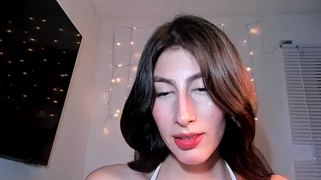 Snapshot of valeria_gonzales_ chatting on 12, 1, 2025 valeria gonzales online show from 12, 1, 2025