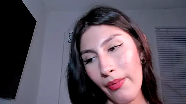 Snapshot of valeria_gonzales_ chatting on 2, 3, 2025 valeria gonzales online show from 2, 3, 2025