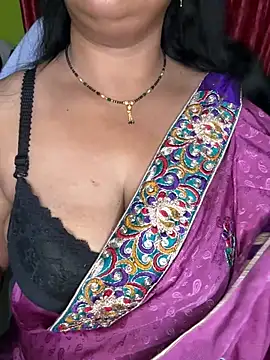 Snapshot of Anushka_21 chatting on 30, 4, 2026 Anushka 21 online show from 30, 4, 2026