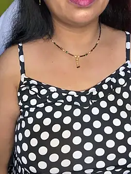 Snapshot of Anushka_21 chatting on 1, 5, 2026 Anushka 21 online show from 1, 5, 2026