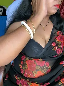 Snapshot of Anushka_21 chatting on 7, 5, 2026 Anushka 21 online show from 7, 5, 2026
