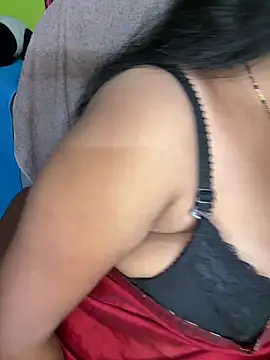 Snapshot of Anushka_21 chatting on 13, 5, 2026 Anushka 21 online show from 13, 5, 2026