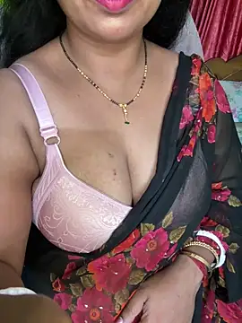 Snapshot of Anushka_21 chatting on 4, 6, 2026 Anushka 21 online show from 4, 6, 2026