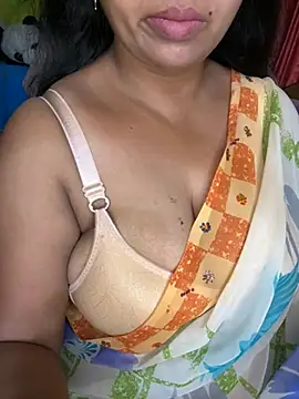 Snapshot of Anushka_21 chatting on 16, 6, 2026 Anushka 21 online show from 16, 6, 2026
