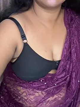 Snapshot of Anushka_21 chatting on 29, 7, 2026 Anushka 21 online show from 29, 7, 2026