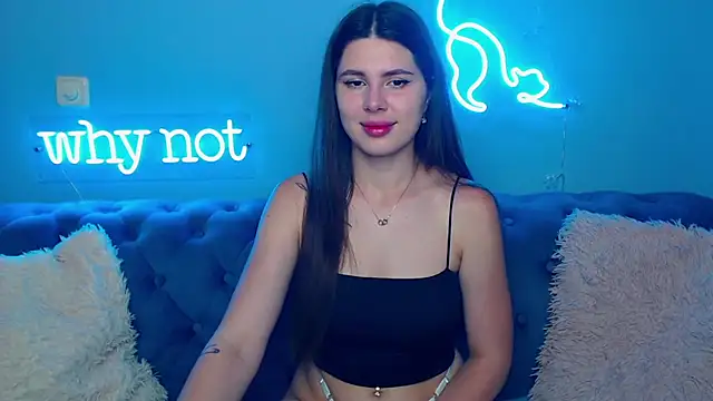 Snapshot of ViollinaLove chatting on 8, 6, 2026 ViollinaLove online show from 8, 6, 2026
