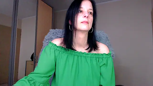 Snapshot of _Sweetlonglips_ chatting on 19, 12, 2024 Sweetlonglips online show from 19, 12, 2024