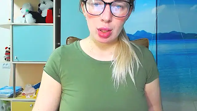 Snapshot of miaa_sunn chatting on 28, 11, 2025 miaa sunn online show from 28, 11, 2025