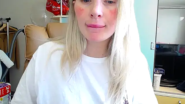 Snapshot of miaa_sunn chatting on 27, 2, 2026 miaa sunn online show from 27, 2, 2026