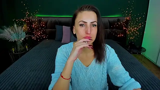 Rebecca Diamond online show from 11, 2, 2025