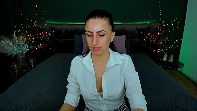 Rebecca Diamond online show from 19, 3, 2025