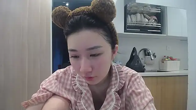 Asiagirll online show from 25, 5, 2026