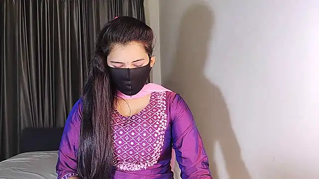 Snapshot of YourLovelyQueen chatting on 22, 1, 2025 YourLovelyQueen online show from 22, 1, 2025