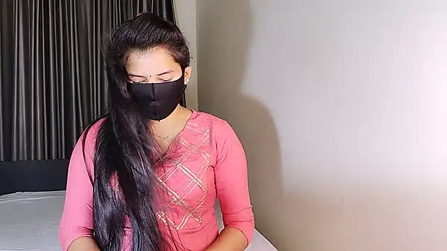 Snapshot of YourLovelyQueen chatting on 11, 2, 2025 YourLovelyQueen online show from 11, 2, 2025