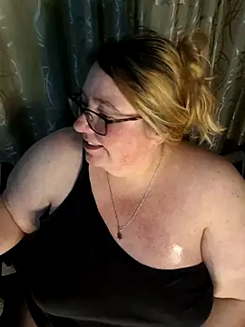 Snapshot of Iceprincess2bad4u chatting on 16, 6, 2026 Iceprincess2bad4u online show from 16, 6, 2026
