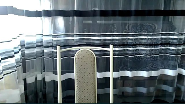 Snapshot of cold_lollipop chatting on 17, 10, 2025 cold lollipop online show from 17, 10, 2025