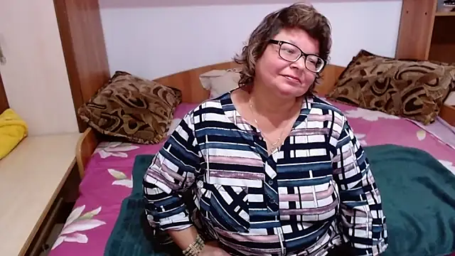 SweetMommaX online show from 16, 10, 2025