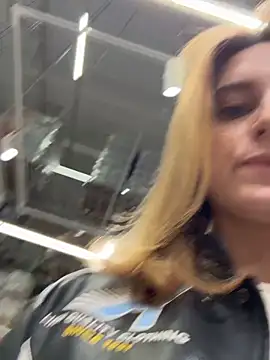 -AngelAri- online show from 4, 10, 2025