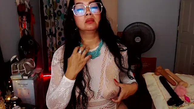 Snapshot of RUBII-ADAMS chatting on 8, 5, 2026 RUBII-ADAMS online show from 8, 5, 2026